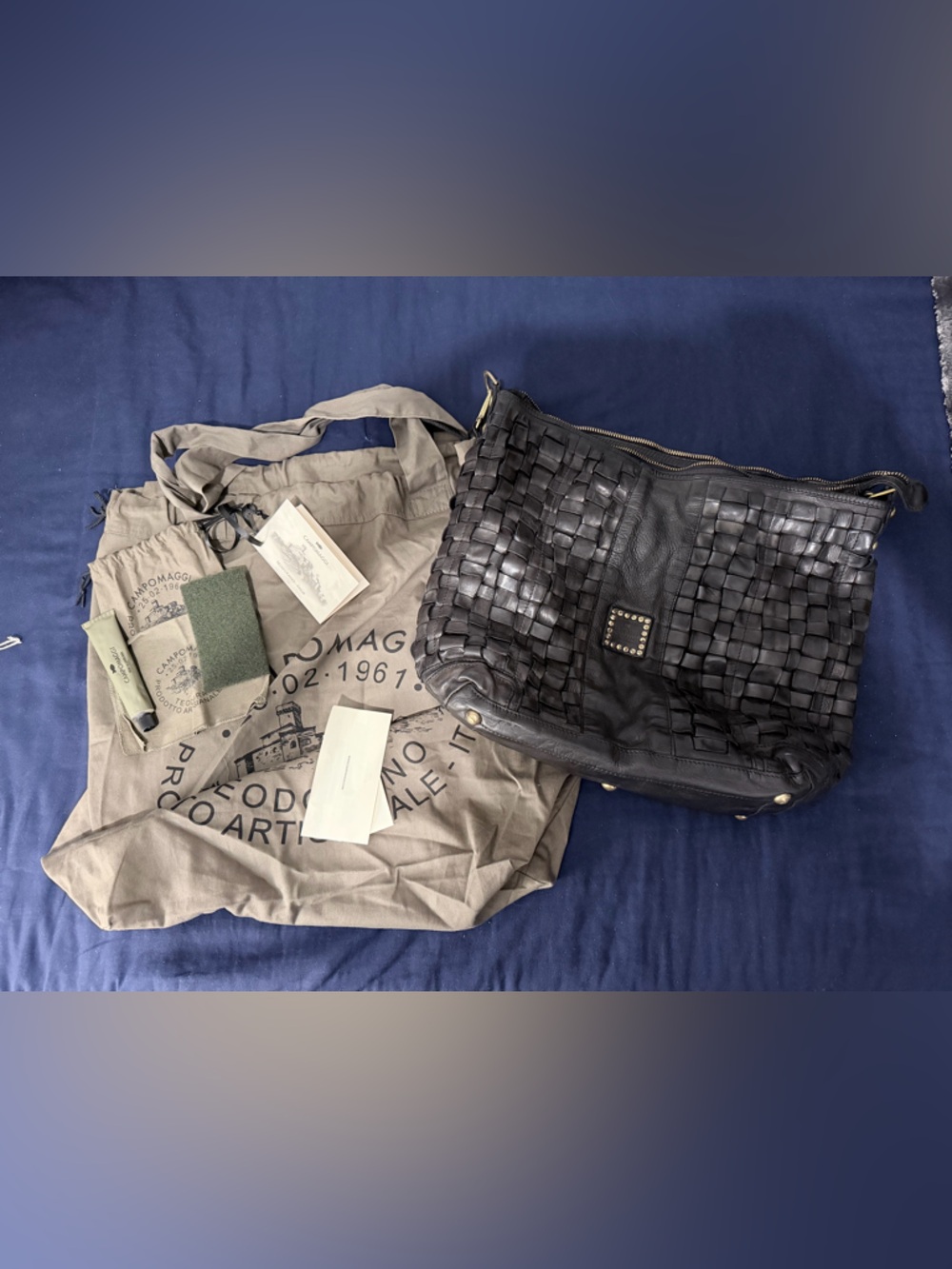 Campomaggi Beth Dutton purse